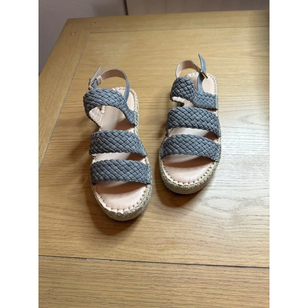 Chase & Chloe Women's Woven Strap Platform Sandals Lot of 2 Black & Gray Size 9